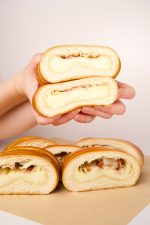 Pan Relleno de Tocineta y Queso